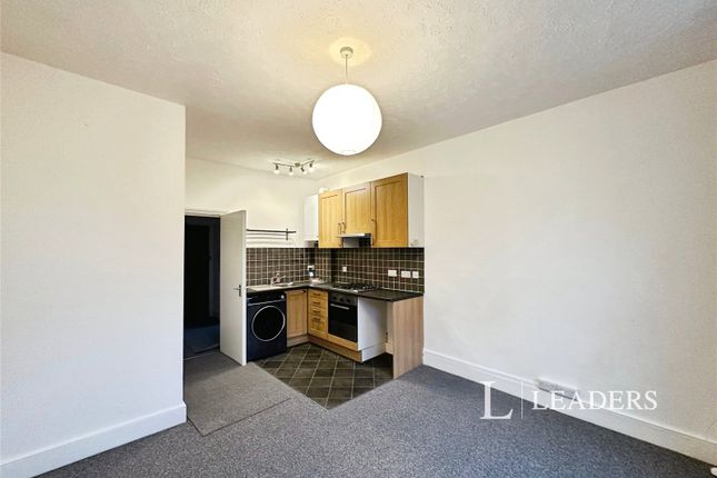 Flat 3, 28 Cavendish Place, Eastbourne photo 2