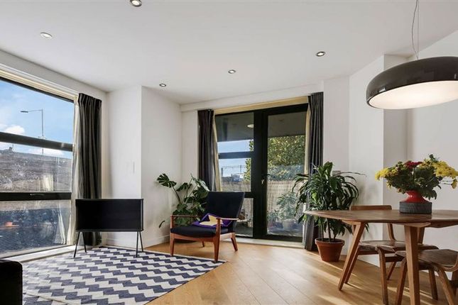 Esker Place, London photo 2