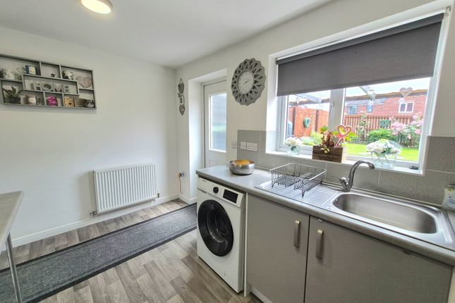 19, Findon Way, Skelmersdale photo 4
