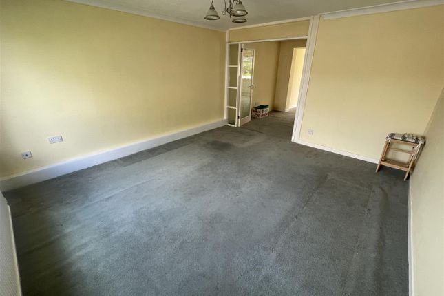 114, Park View, Crewkerne photo 3