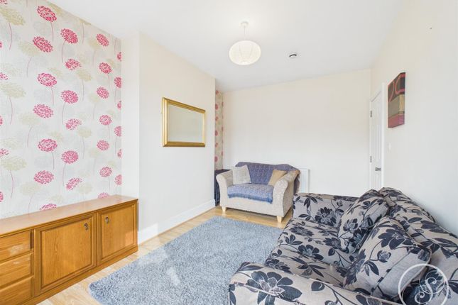 62, Savile Place, Leeds photo 3