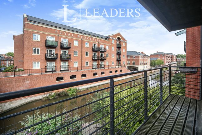 14, St. Wulstans Court, Worcester photo 2