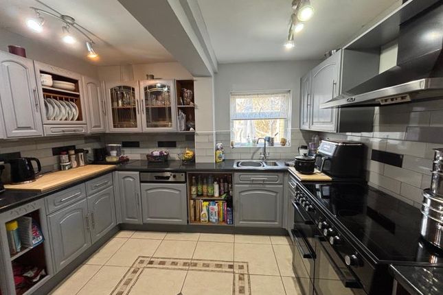 58, Broadway, Telford photo 3
