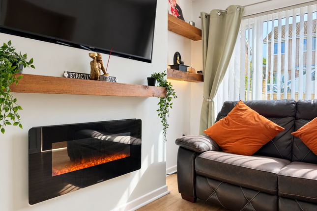 26, Cefn Llwyn, Swansea photo 4
