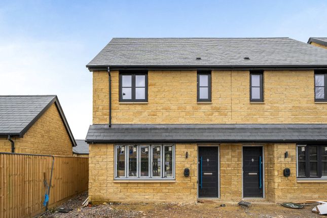 3-bed semi-detached on Black Bourton Road, Oxfordshire, £375,000