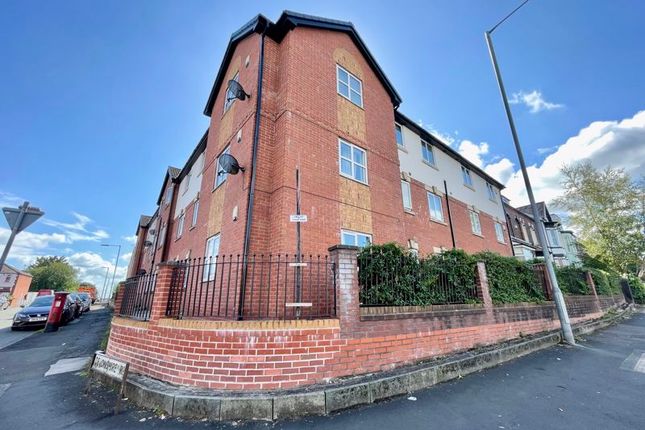 Flat to rent in Kaymar Court, Chorley Old Road, Bolton.