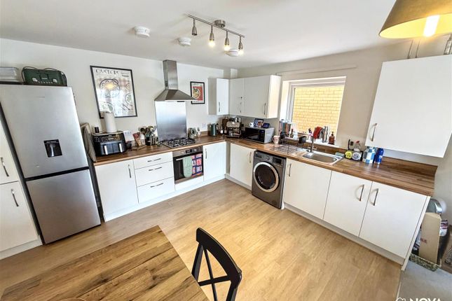 18, Octavian Road, Dunstable photo 2