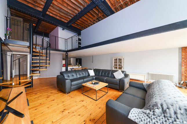 205, Sherborne Lofts, Birmingham photo 4