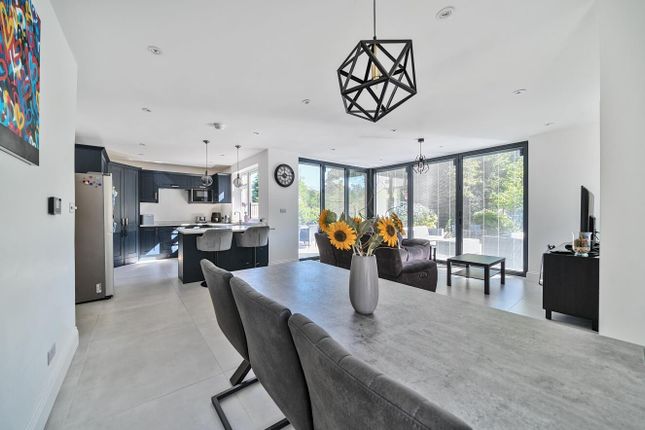 3, Greenacres Avenue, Ickenham photo 3