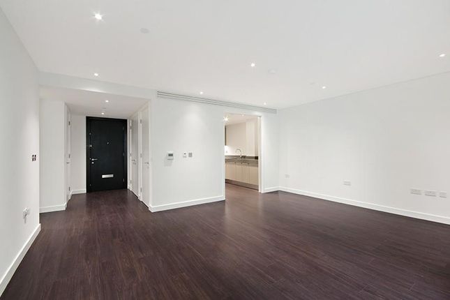 Flat to rent in Meranti House, Alie Street, Aldgate, London