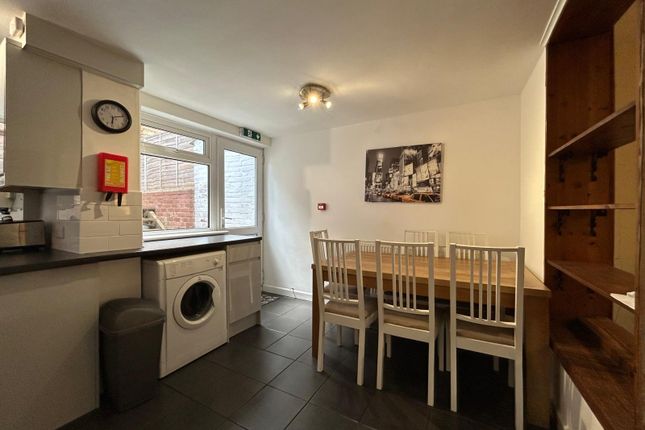 12, Well Street, Exeter photo 4