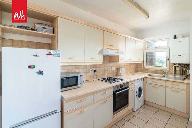34 Coniston Court, Holland Road, Hove photo 4