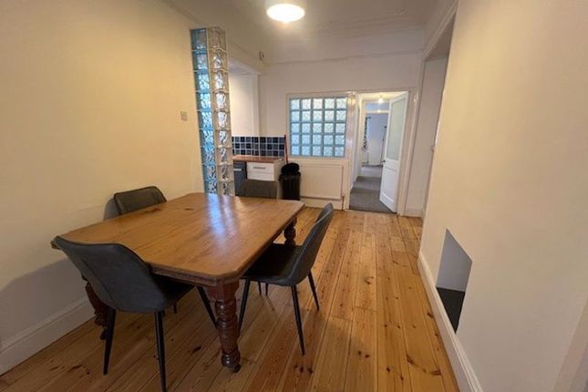 15, Thornbury Park Avenue, Plymouth photo 4