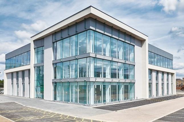 Office to let in Vanwall Road, Maidenhead