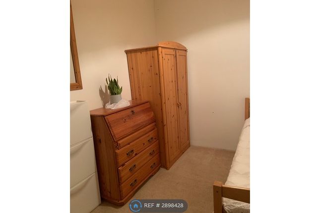 Sunnydene Road, Purley Cr Dg, Surrey photo 5
