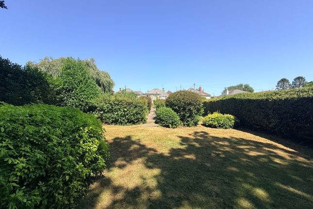 14 Beaconfield Road, Yeovil photo 2