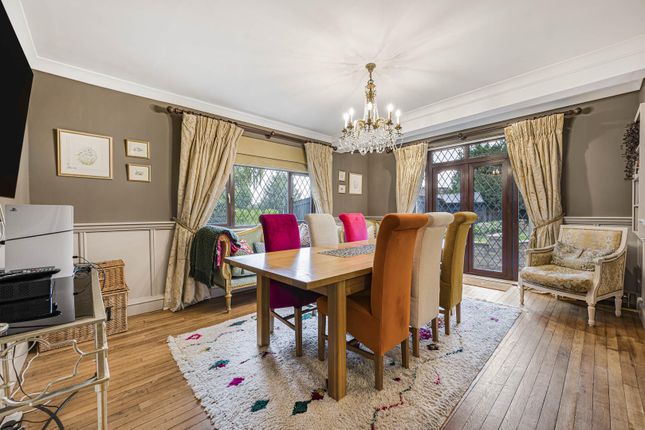 The Sanctuary, Bexley photo 3