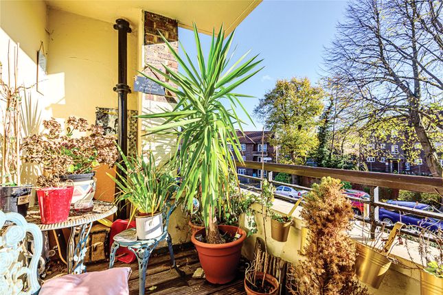 Flat for sale in Swiftsden Way, Bromley