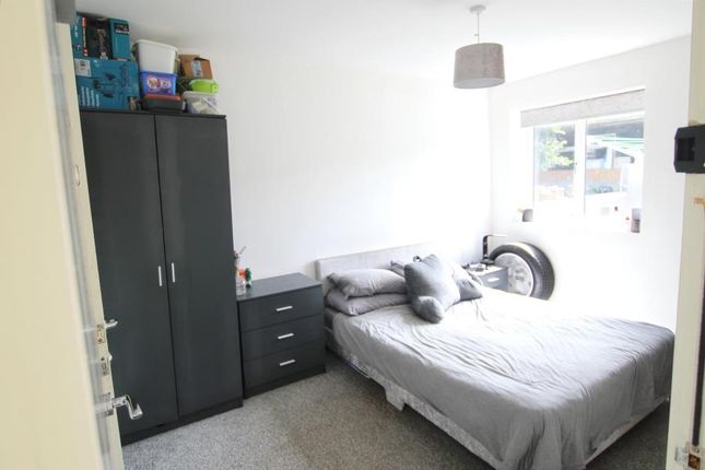 Room 8 8, Dodisham Walk, Bristol photo 2
