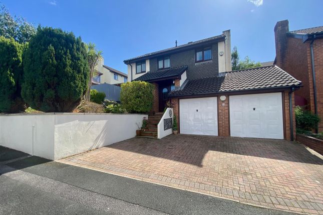 Greenwood Park Close