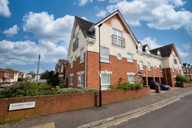 Flat for sale in Rampart Road, Southampton