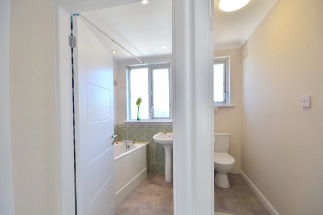 107A, Victoria Road, Ruislip photo 5