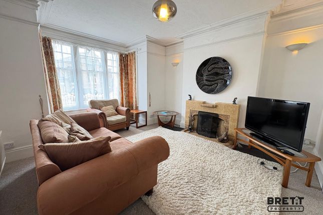 24, Great North Road, Milford Haven photo 3