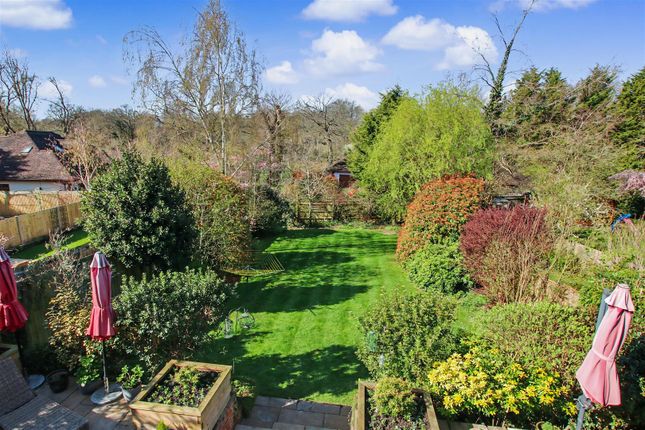Oak View, Oxshott Road, Leatherhead photo 2