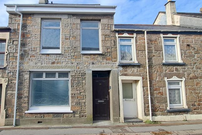 Thumbnail Town house for sale in Centenary Street, Camborne