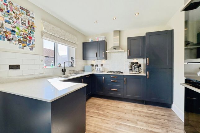 9, Elowen Place, Cramlington photo 2