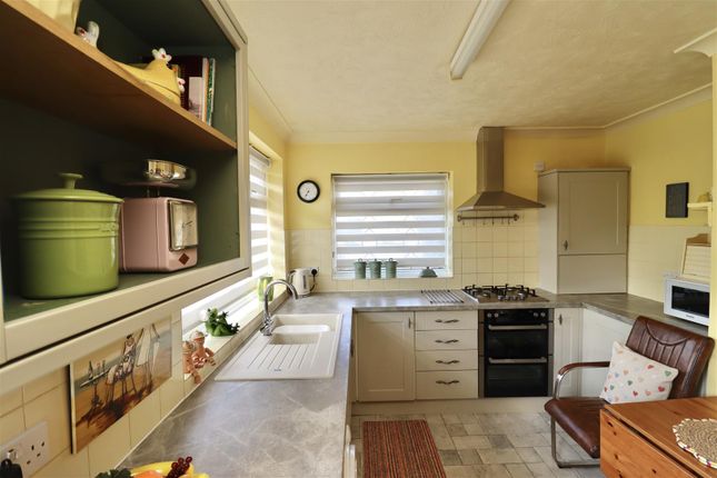 1, St. Stephens Crescent, Brough photo 2