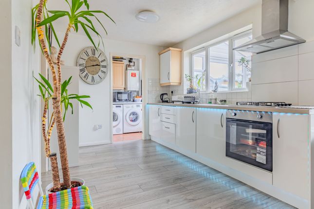 6 Isobella Road, Leicester photo 3