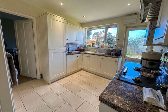 22, Green Close, Milford Haven photo 3