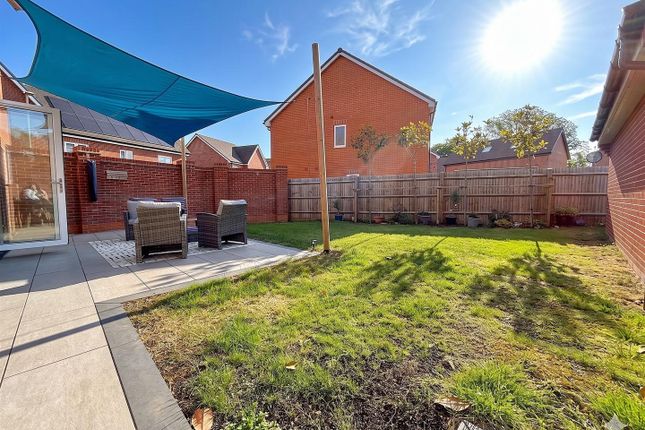 10, Campion Road, Curbridge photo 2
