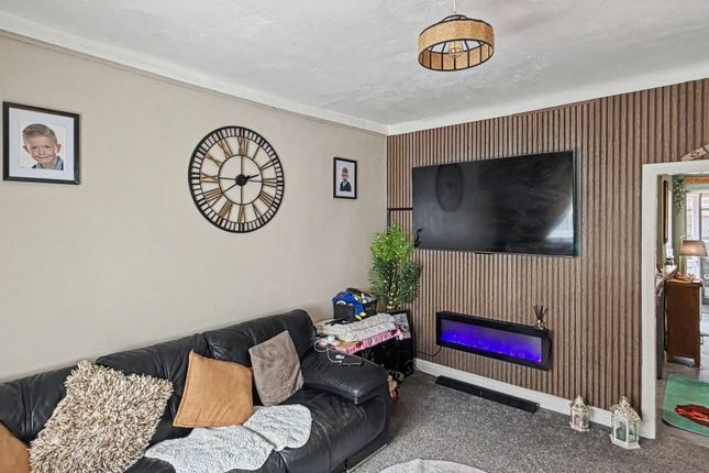 4, Fir Street, Widnes photo 4