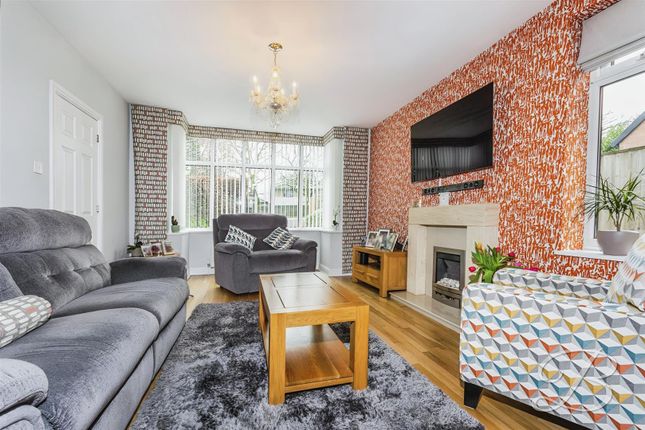 301, Berry Hill Lane, Mansfield photo 4