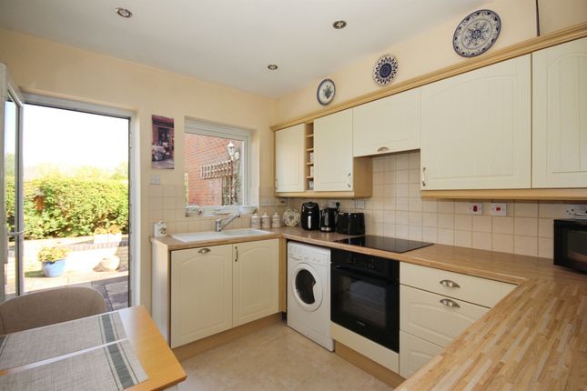 51, Anderson Drive, Leamington Spa photo 4