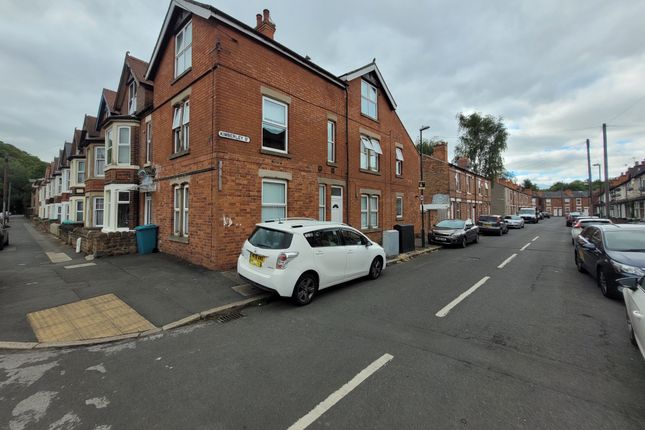 End terrace house to rent in Colwick Road, Sneinton, Nottingham
