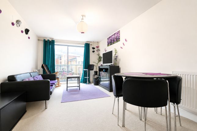 38, Brand House, Farnborough photo 2