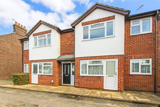 Flat to rent in Cumberland Street, Houghton Regis, Dunstable, Bedfordshire