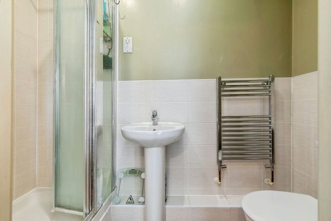 36, Eglington Drive, Rochester photo 4