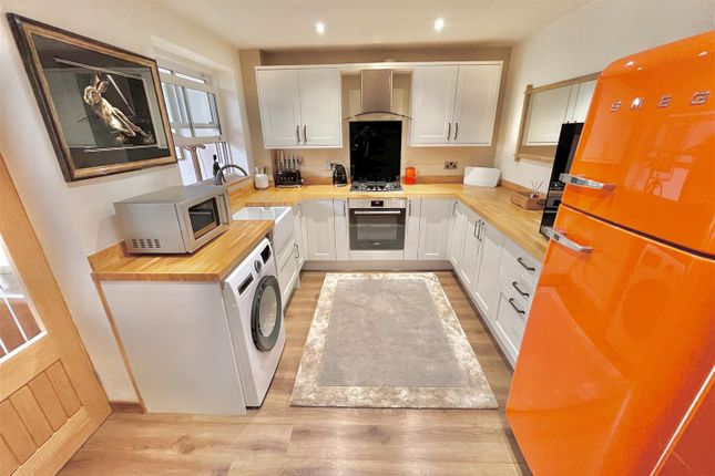 30, Mainwaring Drive, Wilmslow photo 3