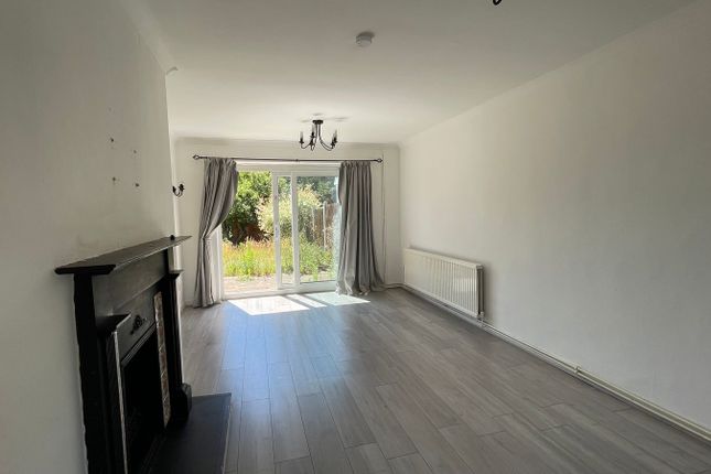 148, Manor Road, Dagenham photo 2