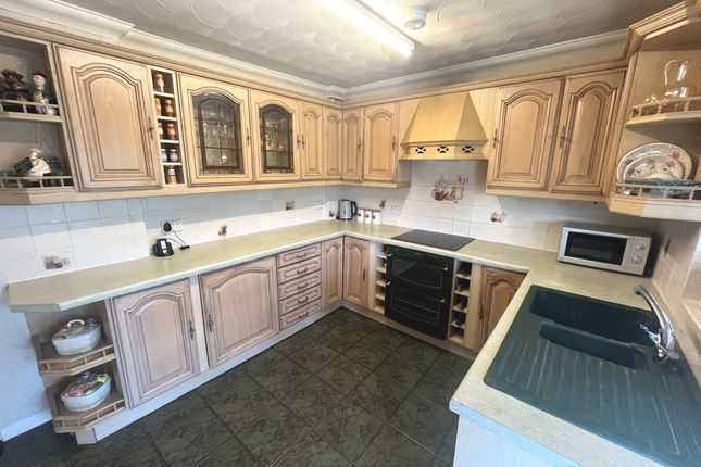 1, Harkness Road, Burnham Village photo 2