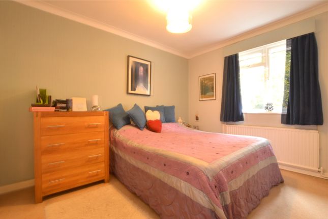 5 Mortimer Lodge, 34, Albert Drive, London photo 5