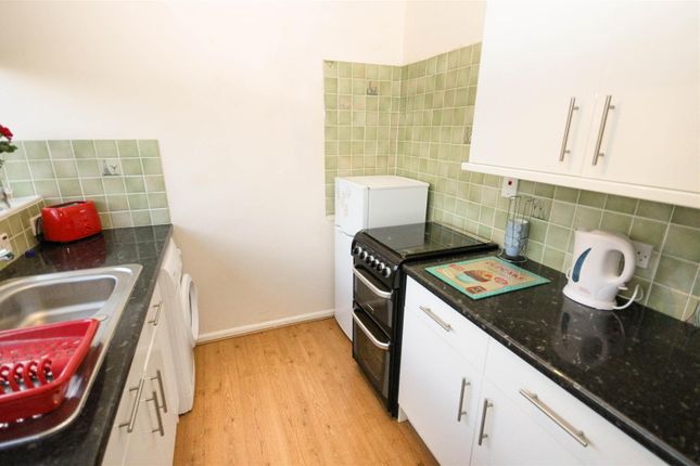 Flat for sale in Windmill Court, Norwich