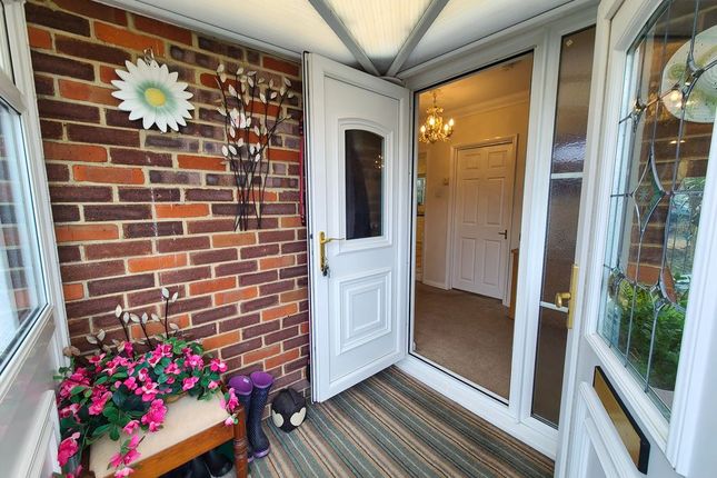 23, Rownhams Close, Southampton photo 3