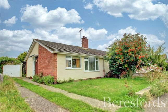 Thumbnail Bungalow to rent in Field Way, Wivenhoe