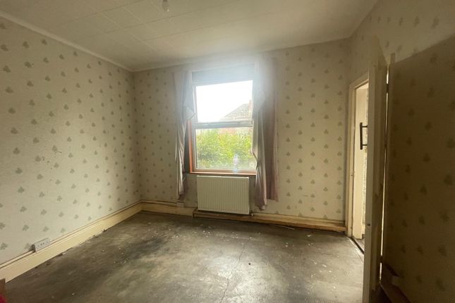 35, Durkar Low Lane, Wakefield photo 3