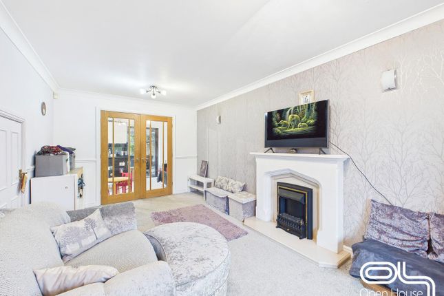 639, Littleworth Road, Cannock photo 2